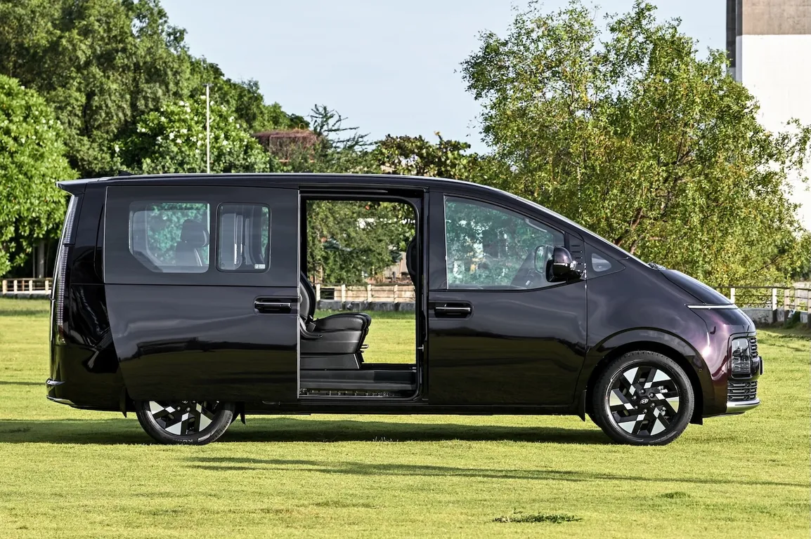 Hyundai new STARIA Hybrid_15