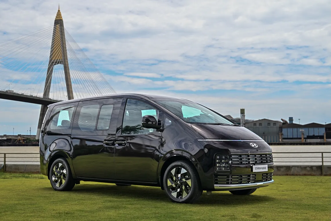 Hyundai new STARIA Hybrid_3