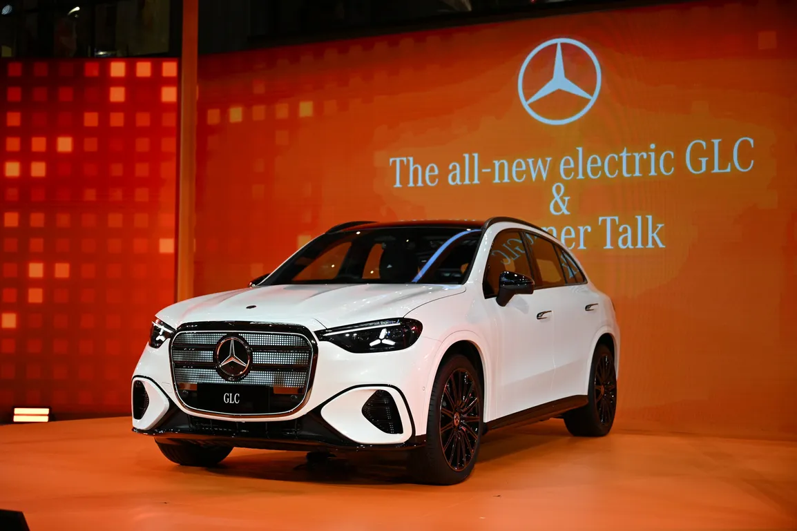 MBTh_The all-new electric GLC Preview (3)