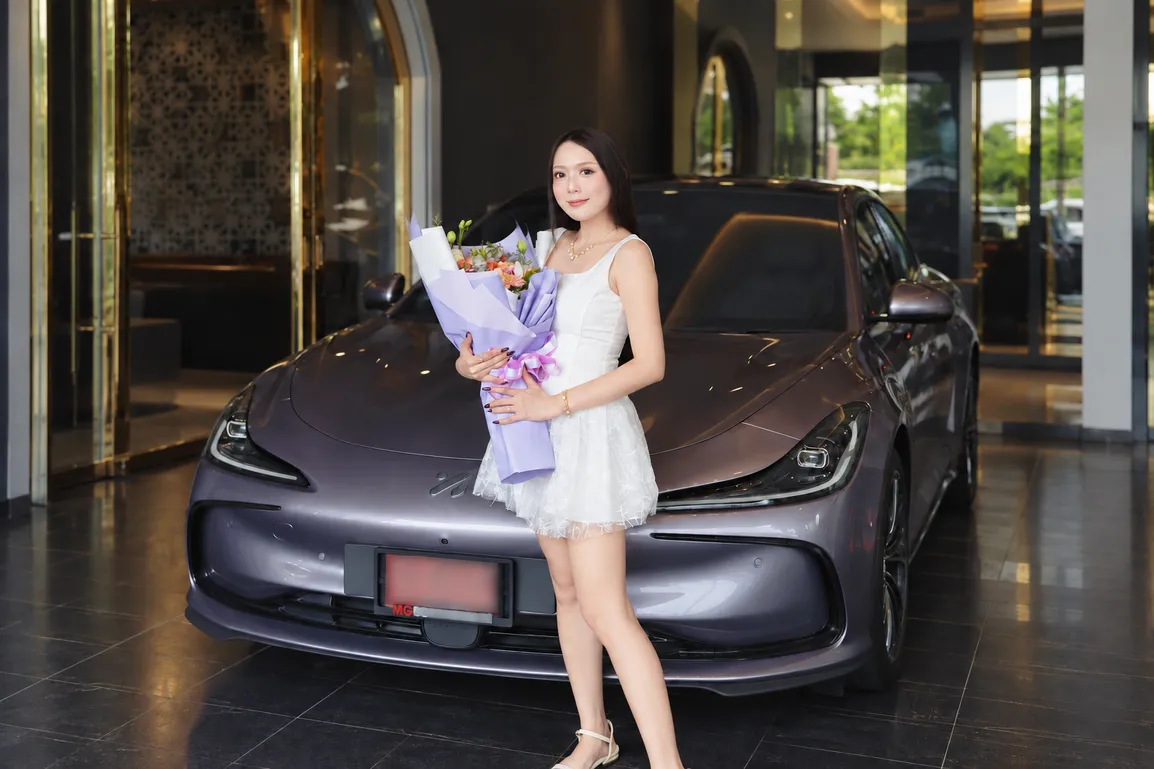 MG IM5 Exclusive Edition Fully Reserve (3)