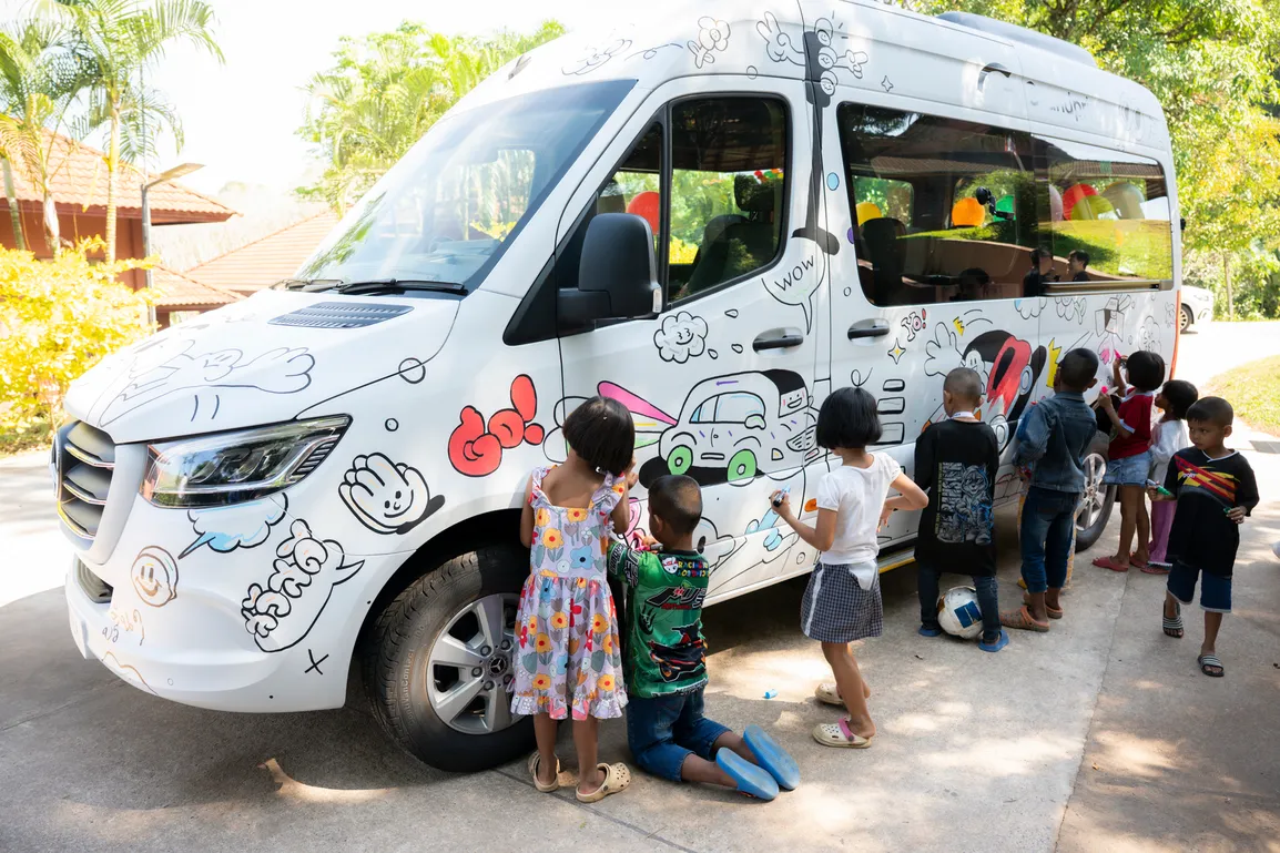 Mercedes-Benz_CSR x Yaowawit (3)