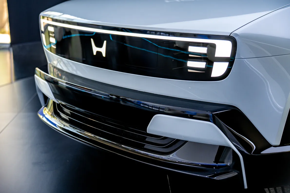 Honda0α(12)