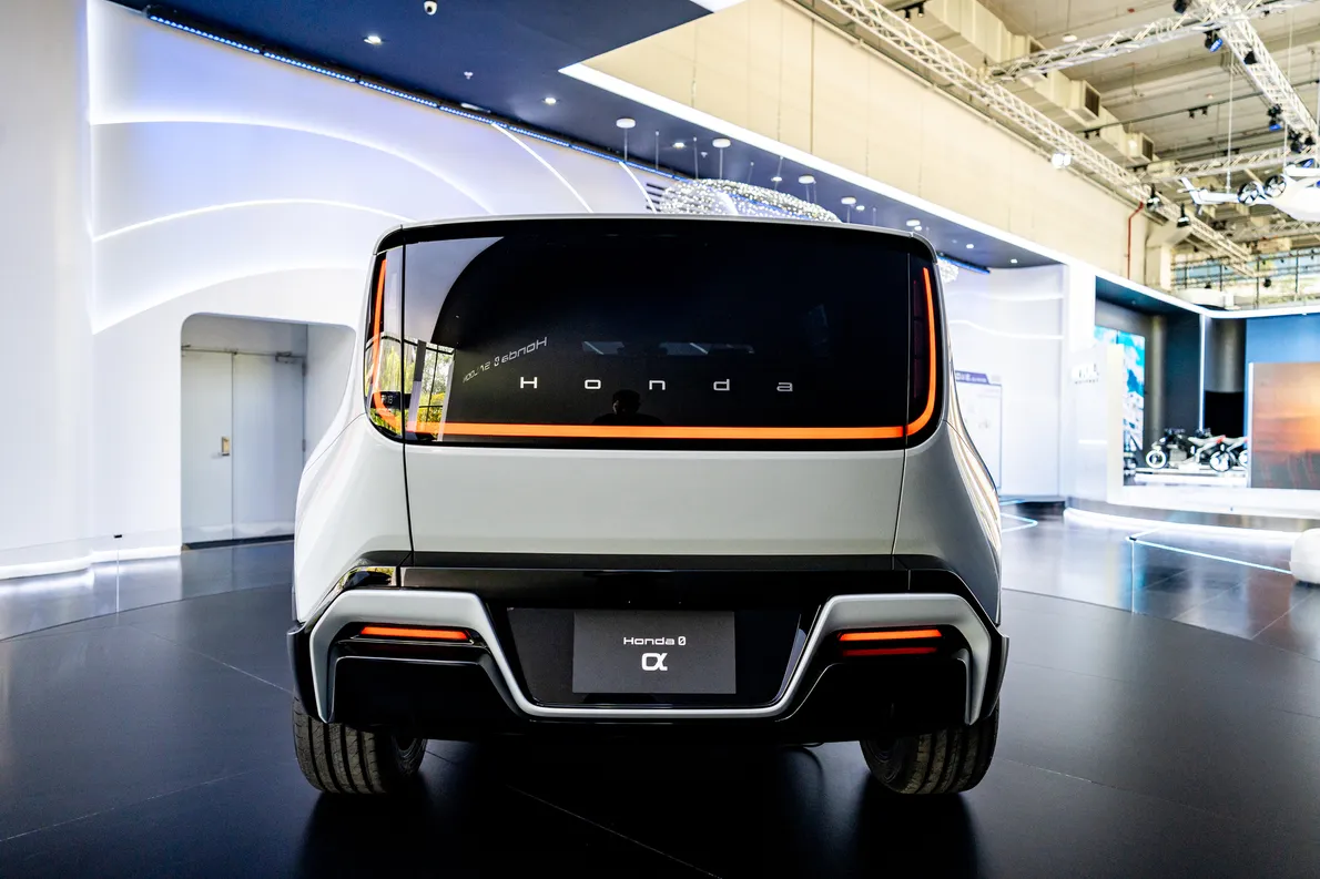 Honda0α(34)