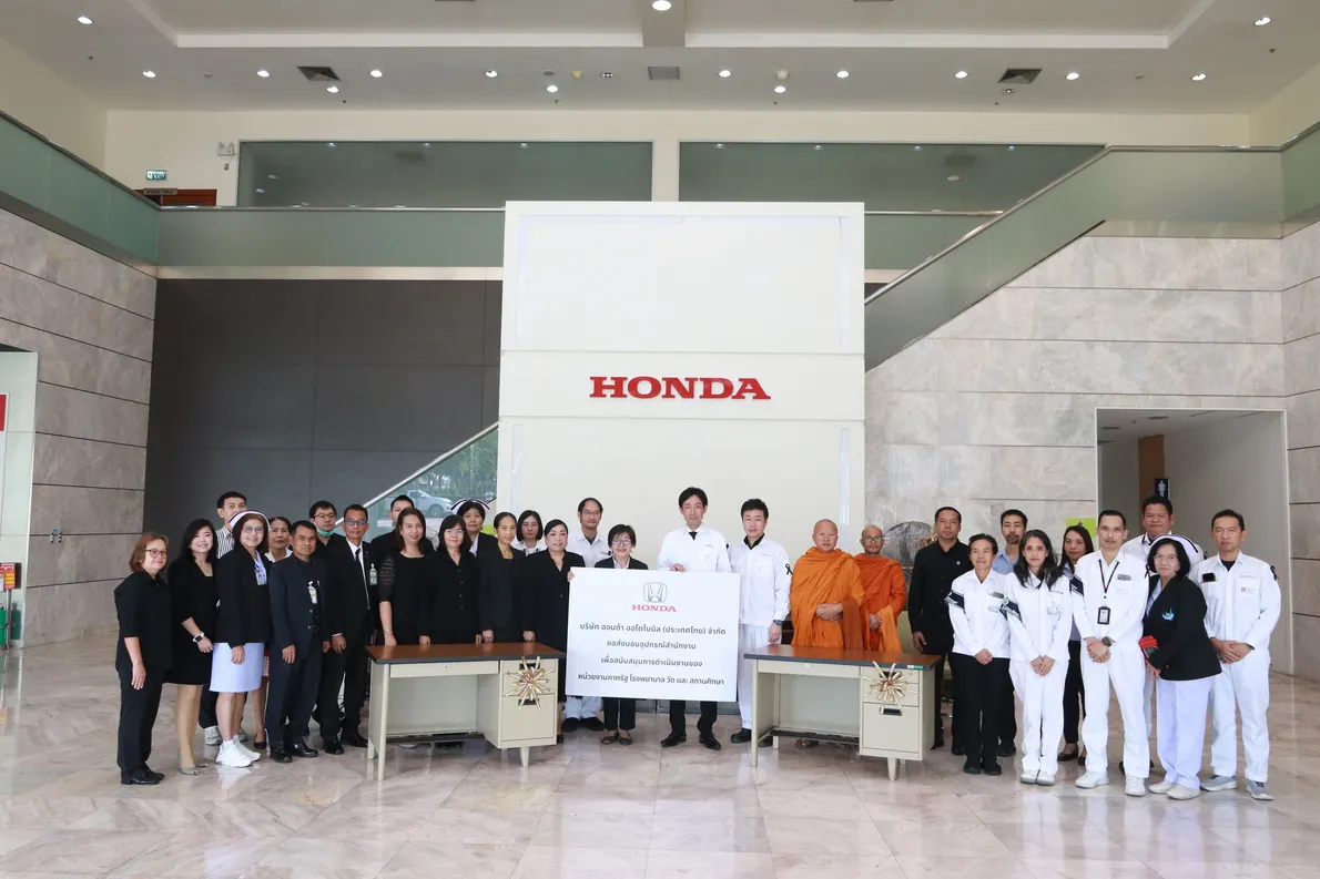 HondaCSRDonateitemsatAyutthayaFactory