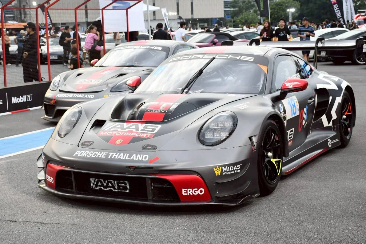 PORSCHE​2025​DASTREFFEN25121523