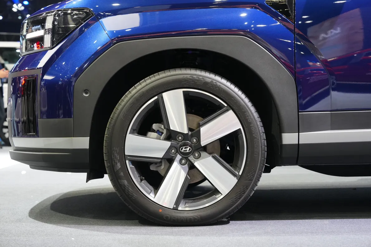 รูปประกอบข่าวTheall-newSANTAFEHybridwithHTRACAllWheelDrive6