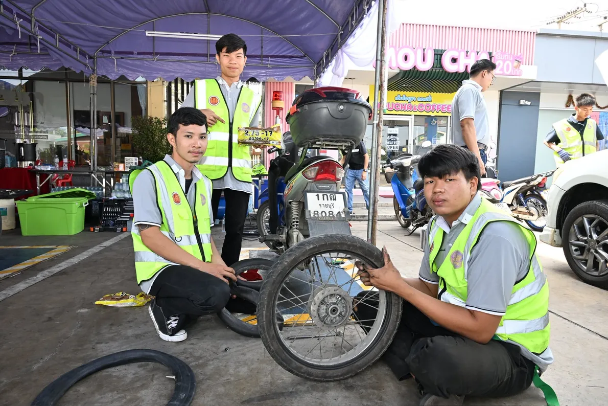 ไทยฮอนด้าร่วมสนับสนุนโครงการอาชีวะ–ขนส่งอาสาช่วยประชาชนเทศกาลปีใหม่2569(3)