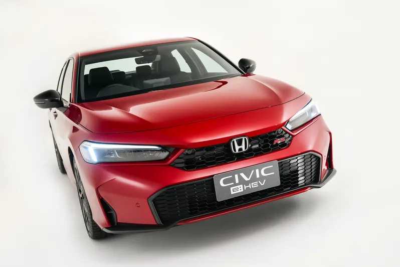 Honda Civic eHev S+ Shift Launch_Exterior 12