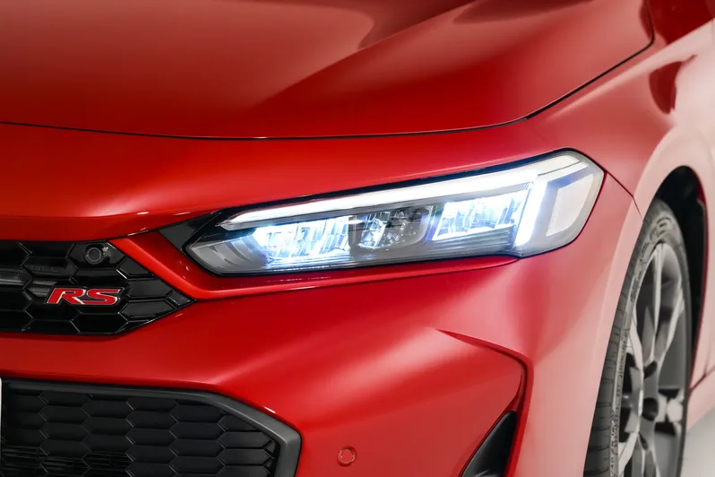 Honda Civic eHev S+ Shift Launch_Exterior 13