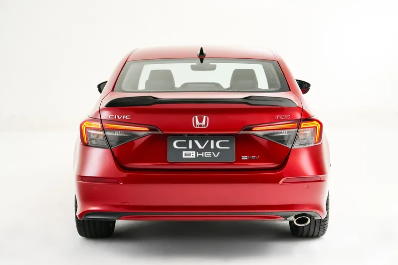 Honda Civic eHev S+ Shift Launch_Exterior 9