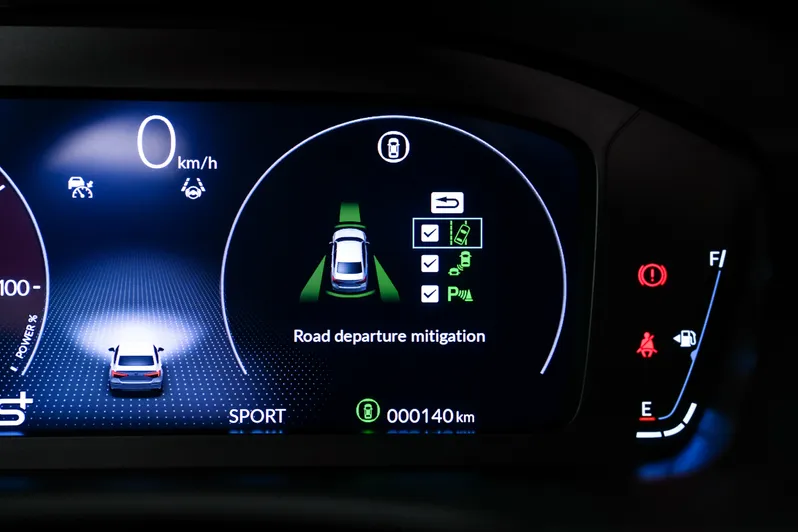 Honda Civic eHev S+ Shift Launch_Interior 22