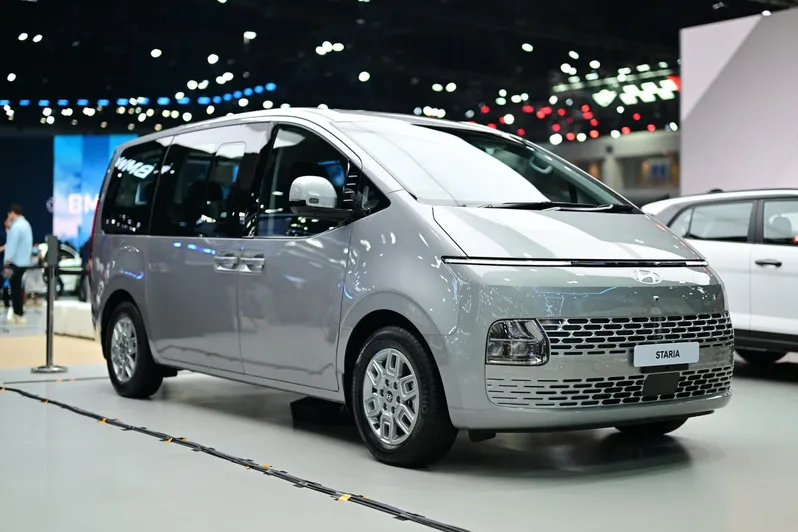 HyundaiSTARIAElite1