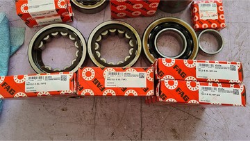 Overhaulคอมเพรสเซอร์สกรูBitzerHSN8571-125-40P(1)