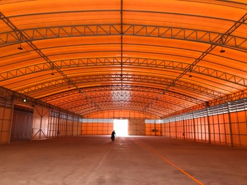 เต็นท์โรงงานขนาดใหญ่