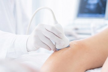 อัลตร้าซาวด์ข้อเข่า-(Knee-Ultrasound-Evaluation)