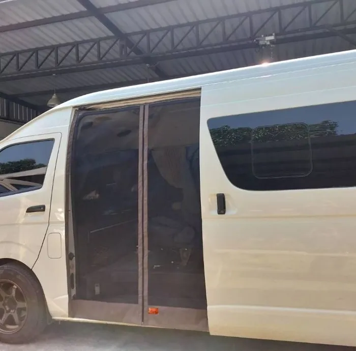 Toyota-Commuter-2019
