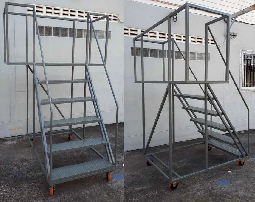 บันไดติดล้อสำหรับขึ้นตู้คอนเทนเนอร์สูง1