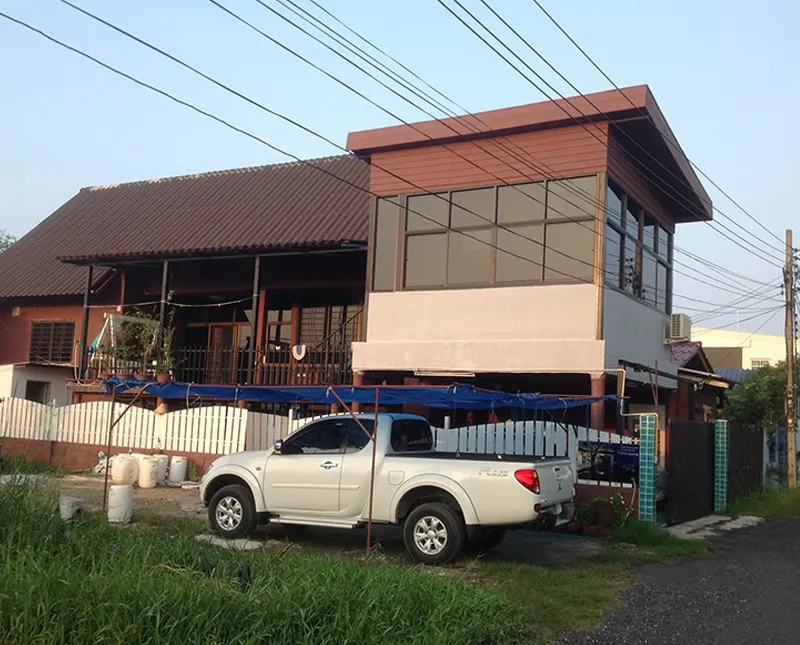 รับเหมาก่อสร้าง
