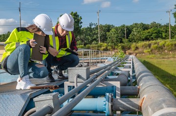environmental-engineers-work