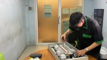 ผลิตและออกแบบตู้ไฟ(2)