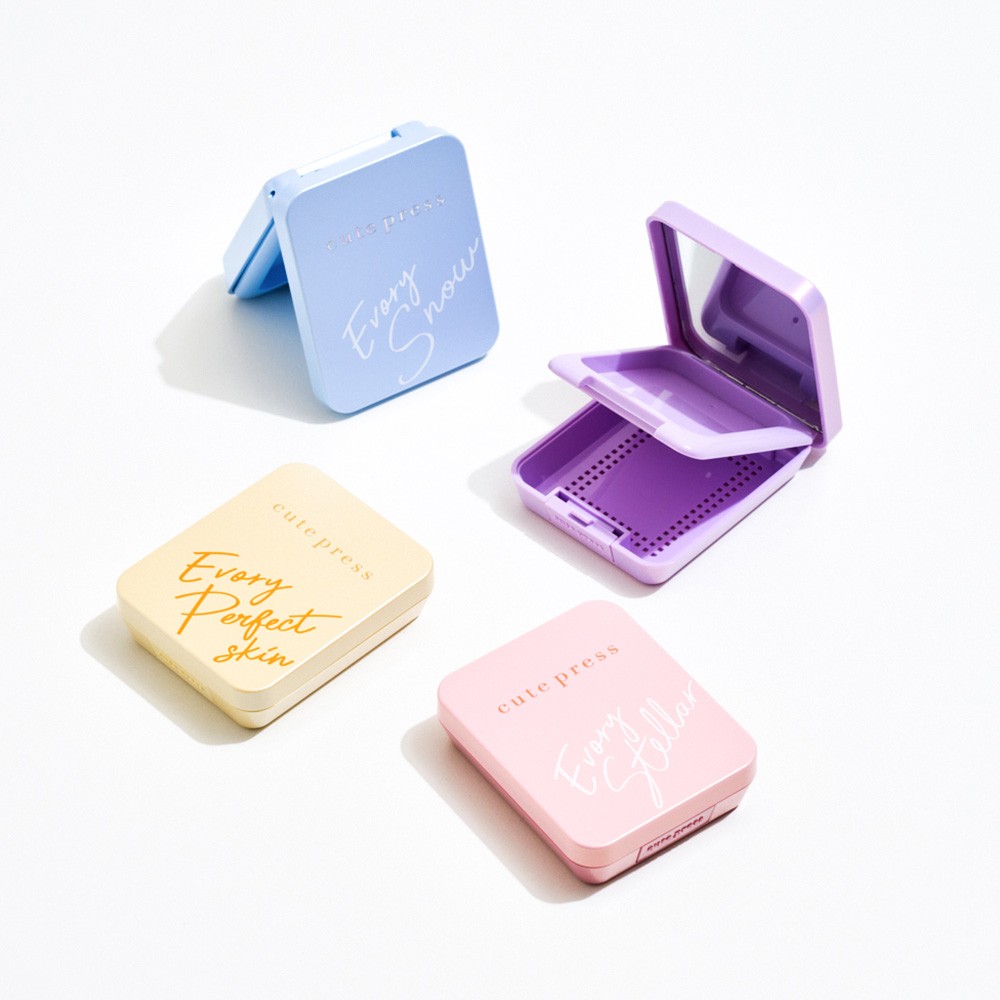 PRESS POWDER COMPACT