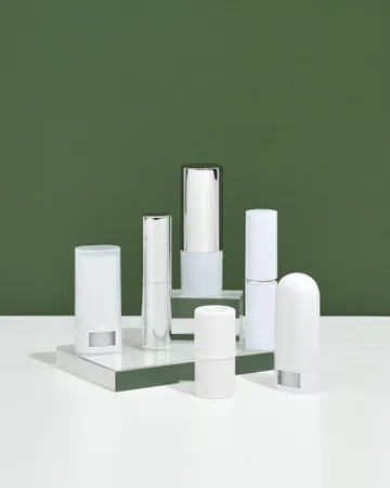 PLASTICLIPSTICKCASE