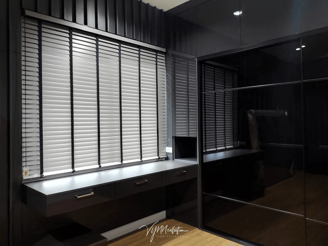 VYNN Collection Blinds (3)